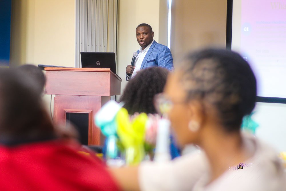 4IRTrends's tweet photo. Our 4IR Indaba 2019 Chair, @alex_malaps delivered a Keynote Address at Pearson Institute (Midrand) on the impact of the 4IR. Let's meet at 4IR Indaba 2019 Summit - Ticket at https://t.co/5J2cTFeMWx #TrackingTheFuture #4IR #4IRTrends @4IRTrends @4IRSA @Skills4ir @4irafrica_ @djsbu https://t.co/hdFb7SmZ3U