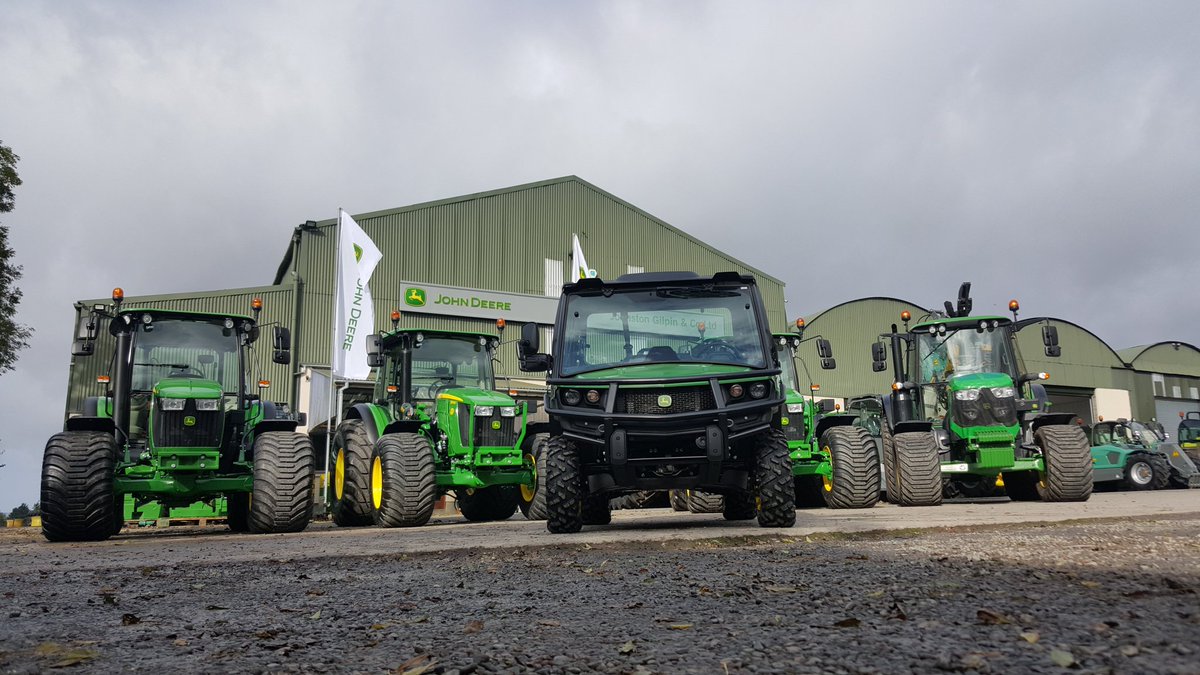 RickyNei11's tweet image. A local authority collecting their 4 new 🚜 tractors and Gator this morning. 6120M, 5115M, two 5100M's and an XUV865M. Lots of happy faces 😁. Many thanks from @JohnstonGilpin for the purchase.

 @JohnDeere @greenkeepingire @PitchcareIRE @NIrelandBigga 

#strengthreliability