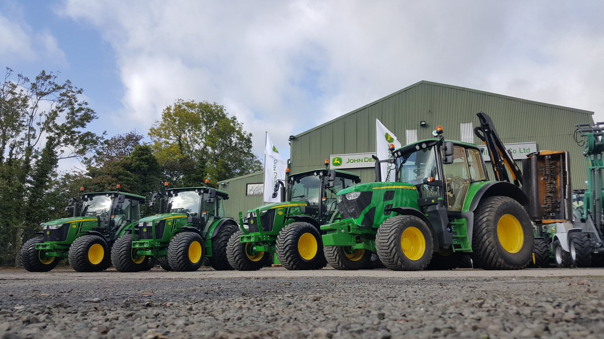 RickyNei11's tweet image. A local authority collecting their 4 new 🚜 tractors and Gator this morning. 6120M, 5115M, two 5100M's and an XUV865M. Lots of happy faces 😁. Many thanks from @JohnstonGilpin for the purchase.

 @JohnDeere @greenkeepingire @PitchcareIRE @NIrelandBigga 

#strengthreliability