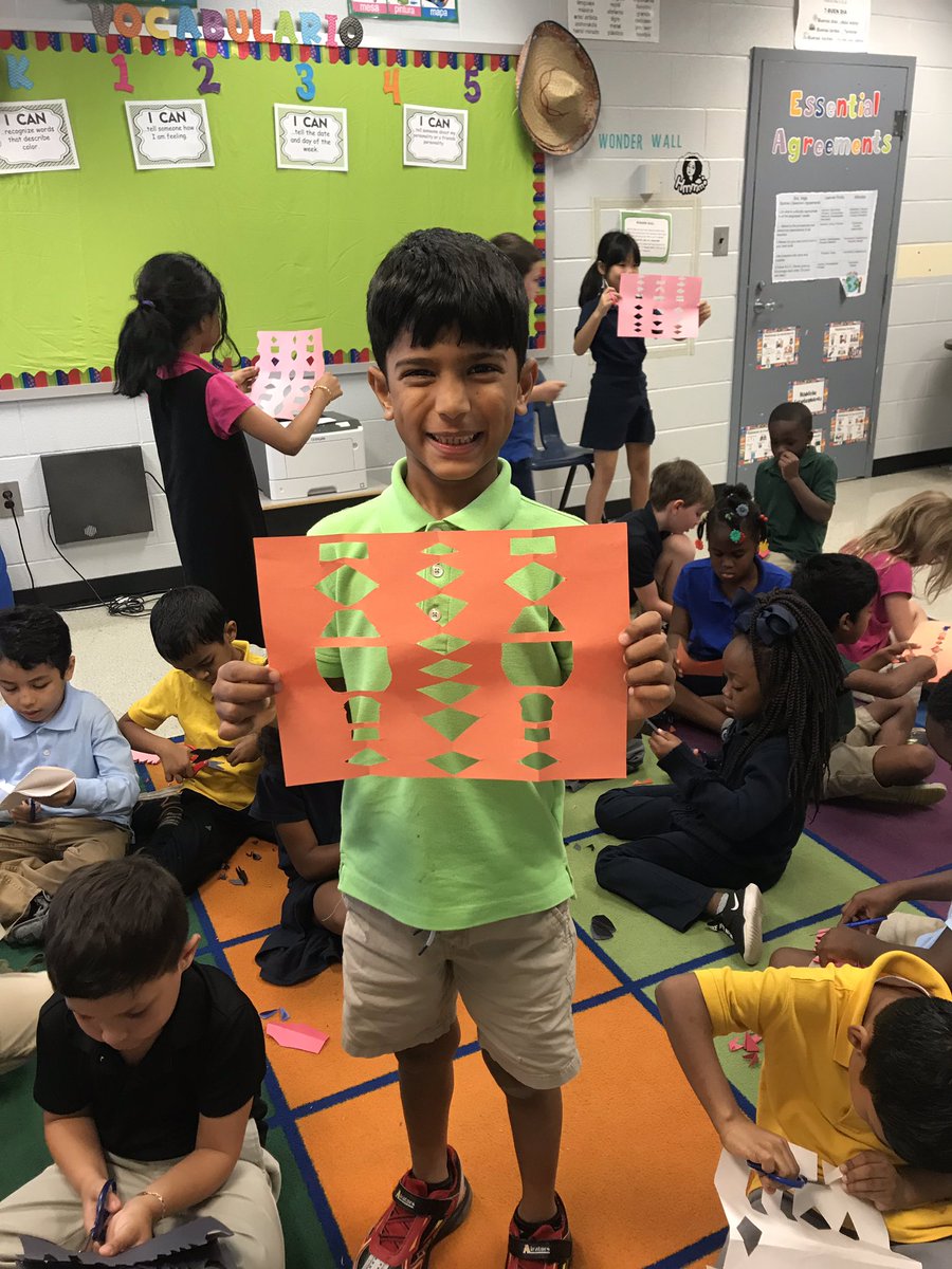 isky17's tweet photo. Celebrating Hispanic Heritage Month! We are learning how to do Papel Picado 📄✂️!! @TeasleyElem https://t.co/13PM213SVN