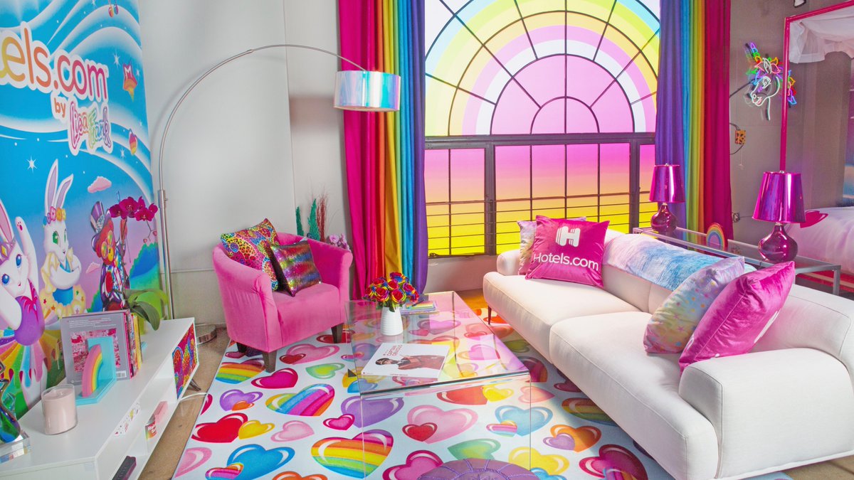 hotelscomhelp's tweet image. The Hotels.com @LisaFrank Flat: It’s like your middle school notebook threw up in the room of your dreams. Learn more: hotels.com/LisaFrankFlat #HotelsxLisaFrank