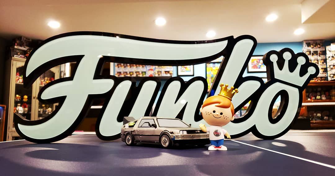 MileHighPopHunt's tweet image. Freddy is back from the future where he picked up an early (&amp;amp; amazing) birthday gift for me from a dear friend &amp;amp; fellow #funatic! 😍 I am truly humbled &amp;amp; speechless.  Thank you so much🖤
#funko #funkosign #freddyfunko #hqfreddy #funkogift #myfunkostory #funkofunroom #funkofanclub