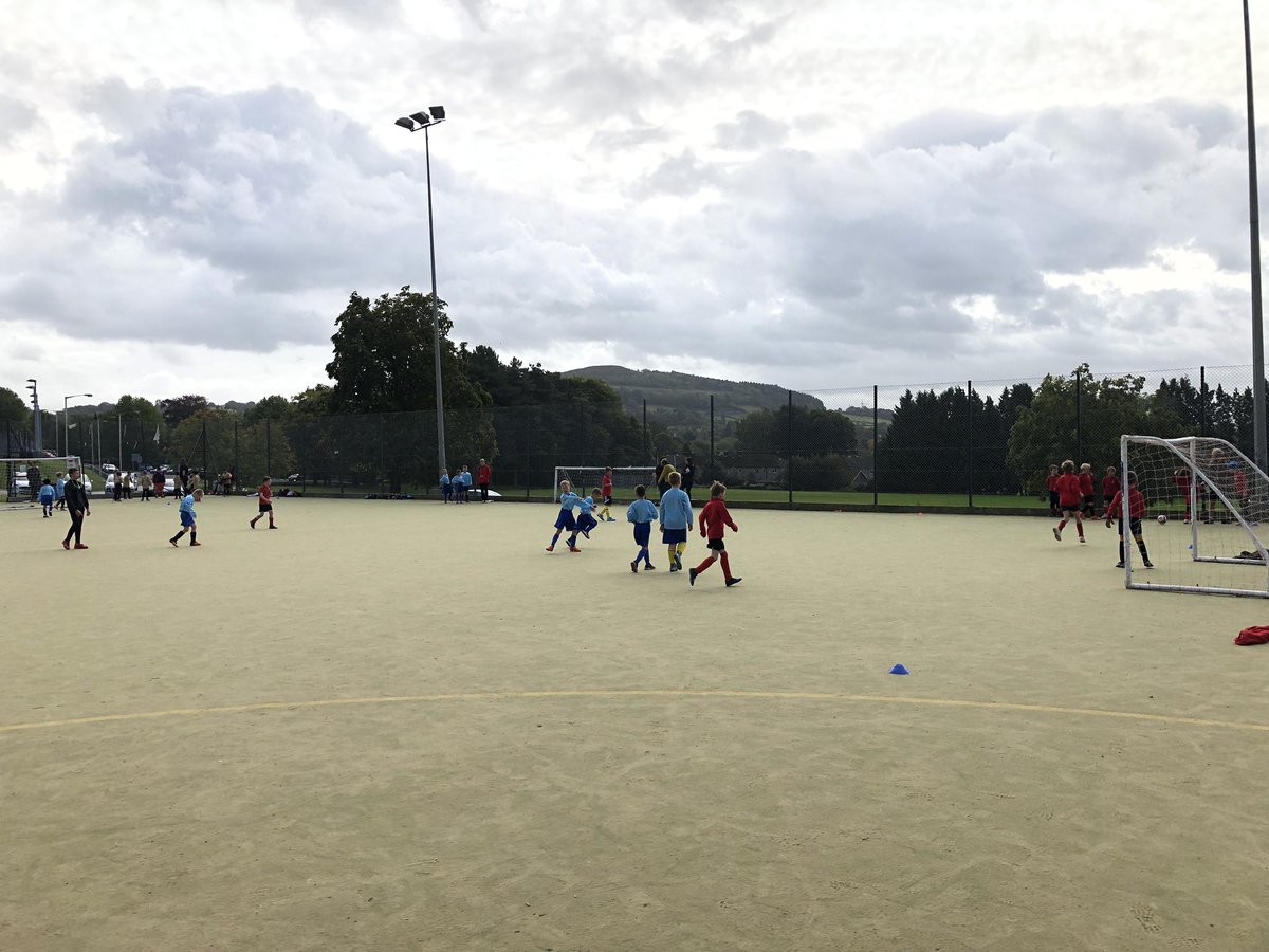 Mon_Active's tweet photo. Today’s turn for the #Abergavenny cluster football festival @AbergavennyLC. A fantastic morning &amp; great skills demonstrated by the 160 pupils that took part.

Thanks to the @KingHenrySchool students in our #LeadershipAcademies for reffing.

On to @MonmouthLC1 tomorrow!

#MonSport https://t.co/yVYoE3T3Ys