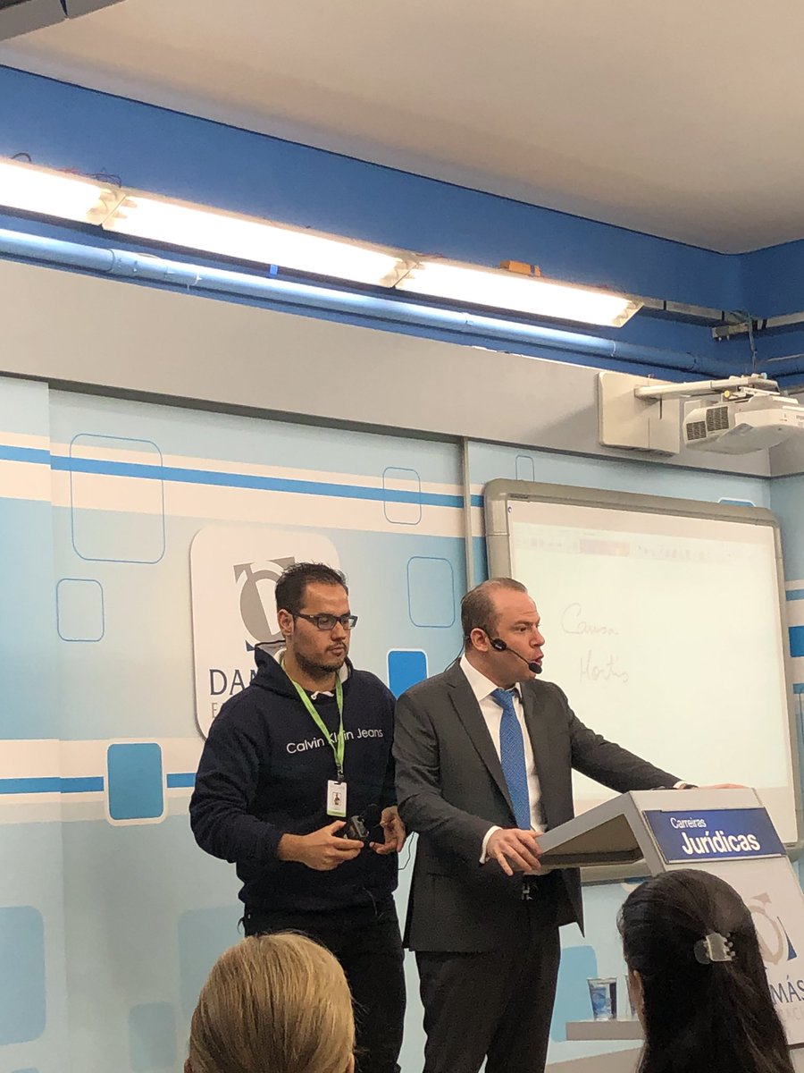 b_lorenzetti's tweet photo. Segue mais fotos, professor kkkkkkkkkkkk @ProfBunazar https://t.co/zv2qsdXVMS