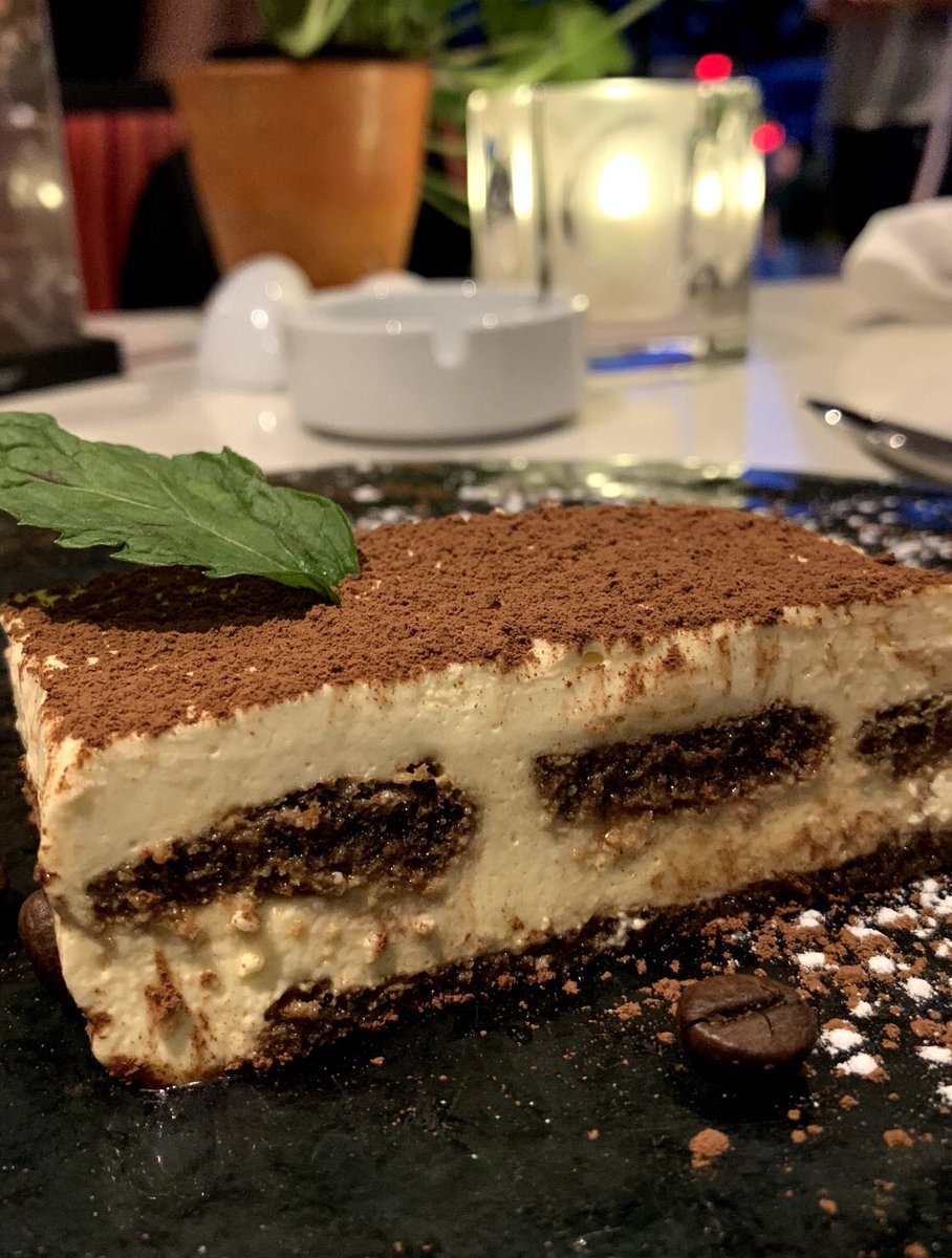 pregokohsamui's tweet photo. I have abs-solutely no self-control when it comes to dessert😋

What time of day do you have a dessert? 🍰 

📷: Jaz Coool 

#PregoSamui #pregokohsamui https://t.co/gVZSMiDcvb