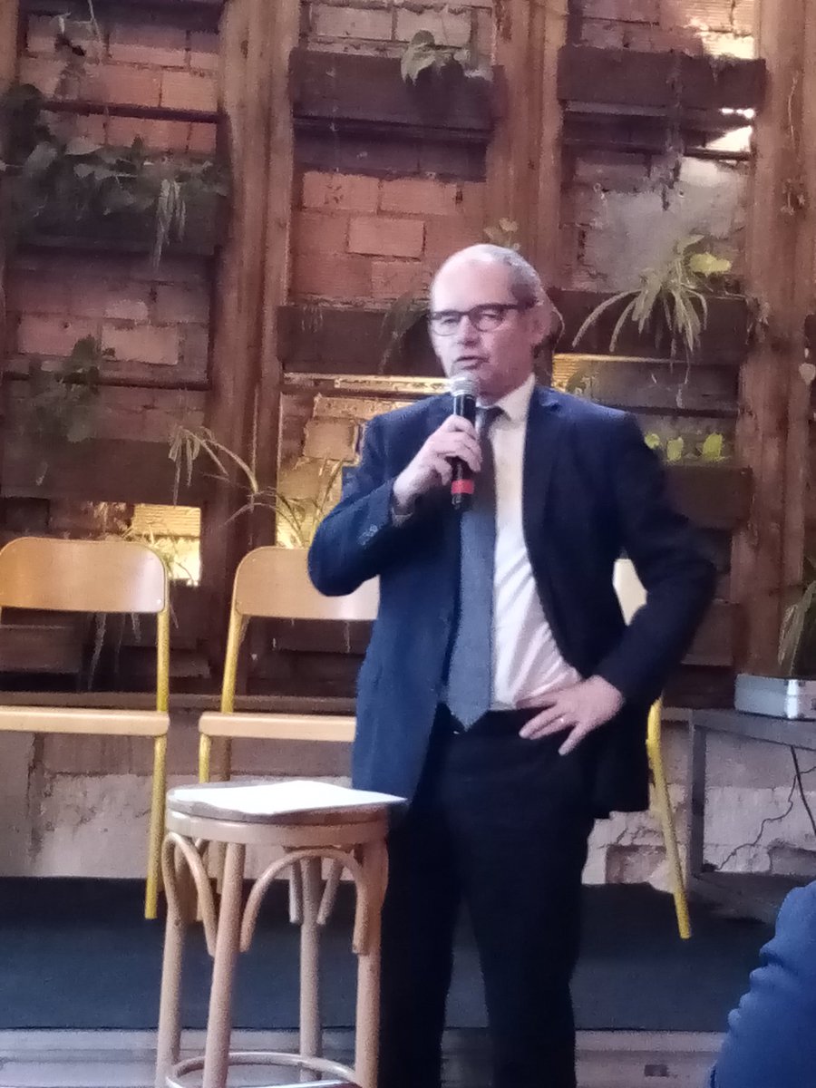 futuramobility1's tweet photo. #ConceptionBasCarbone @SNCFReseauInnov @Patrick_Jeantet "Decarbonation... we [rail] are the solution today; maybe one of several tomorrow" #lowcarbonrail https://t.co/LcjcR0CBpD