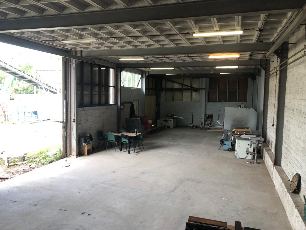 Onze #leerlingen zijn volop bezig met het #verbouwen van onze nieuwe locatie Rijnmond-Bouw Zuid. Er is genoeg werk voor onze #timmermannen, #metselaars en #tegelzetters in spé.

Wij kunnen niet wachten totdat de nieuwe locatie helemaal af is!