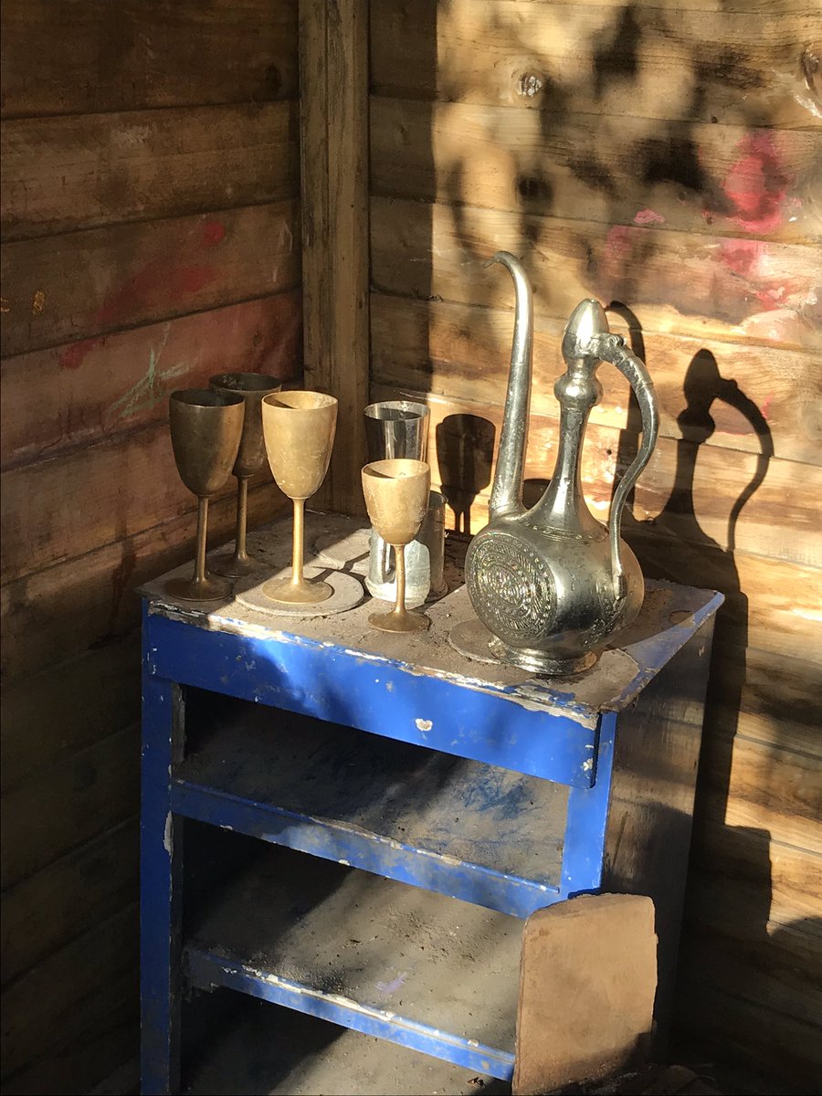 EcoOutside's tweet photo. This mornings provocation provided by surfaces, sun and the stunning silver tea urn (thanks Jan White). Can’t wait to see how the play develops. @QuackersPlay @forestbeing @kathybrodie @SollyKathryn https://t.co/IhOdoECvzs