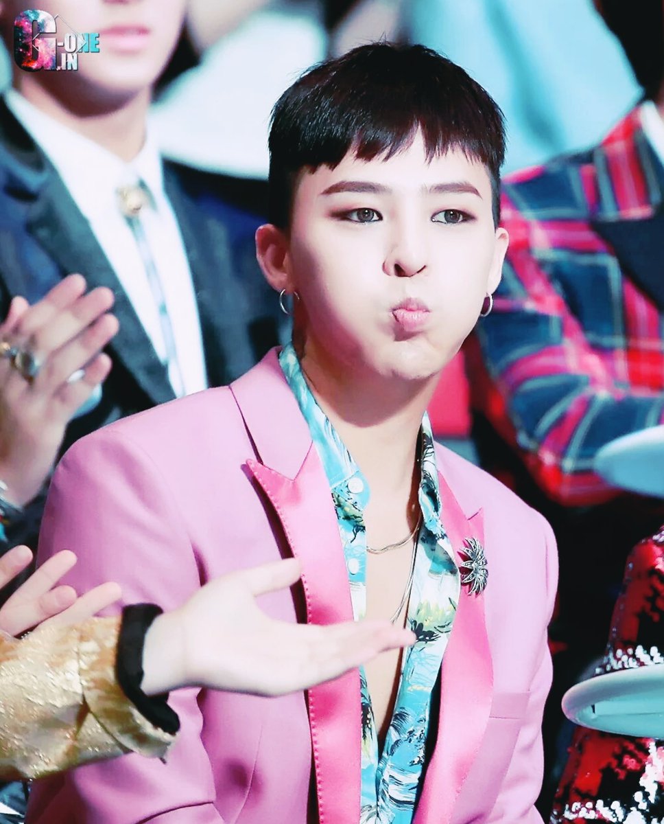 K Life Ar Twitter G Dragon At Mama Awards 15 Why He S Doing This