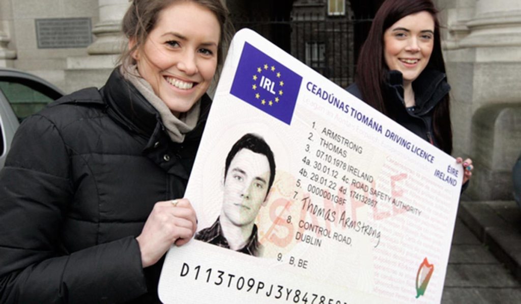 ArdeeInsurance's tweet image. Urgent Action Required for Holders of UK Driving Licences proactivesolutions.ie/articles/urgen…