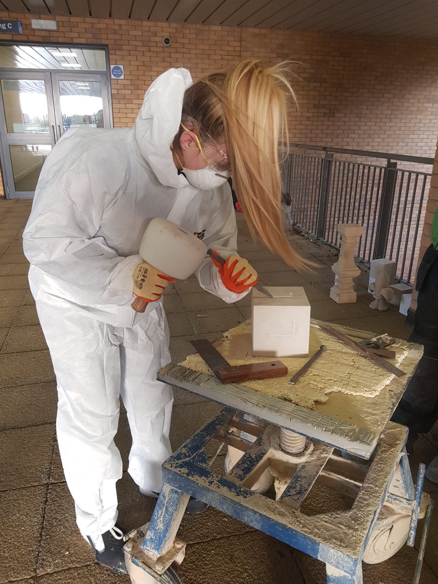 LgsTechnical's tweet photo. Some of our fab S2 pupils getting their hands dirty at our Traditional Building Skills day. @LGS_1183 @scottradbuild https://t.co/zkEsPGNlqY