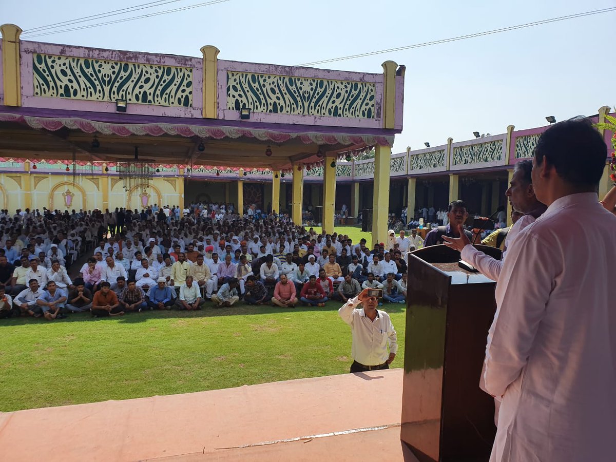 KPGBJP's tweet photo. पृथला विधानसभा से भाजपा प्रत्याशी @sohanbjp जी के समर्थन में आज बड़ी जनसभा को संबोधित किया एवं उन्हें भारी मतों से विजयी बनाने के लिए आग्रह किया। आज की सभा में क्षेत्र के सरपंच, समस्त सरदारी, भाजपा जिला अध्यक्ष गोपाल शर्मा जी व विधायक टेकचंद शर्मा जी मुख्य रूप से उपस्थित रहे। https://t.co/DoBAD901EO