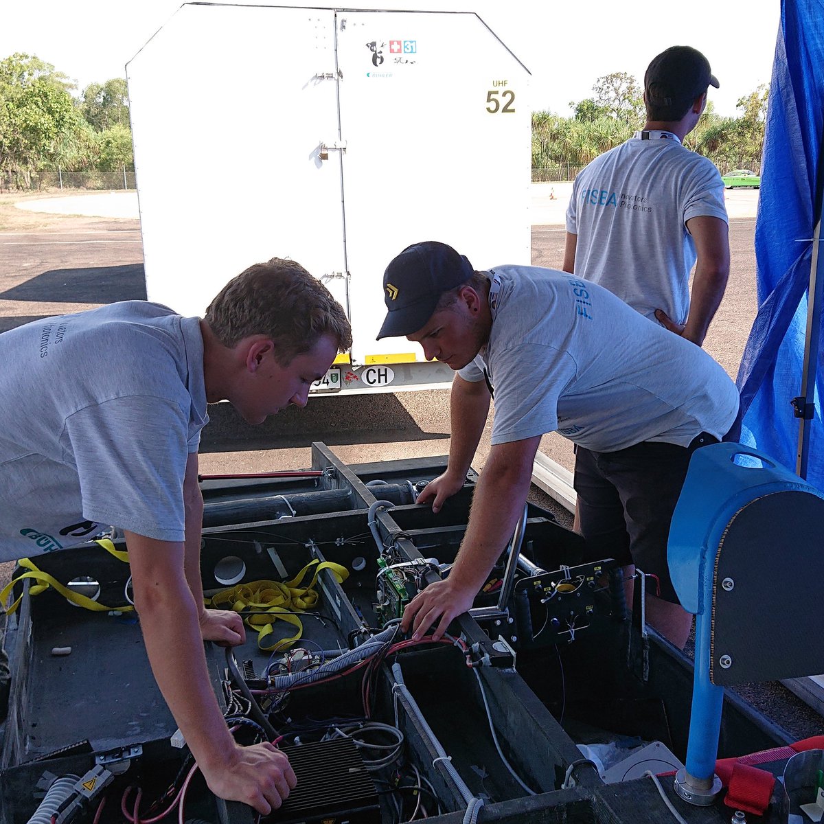 SERdotCH's tweet image. Some improvements have to be made after the static scrutineering.
Soon we will test our car on the road :)
#bwsc19
@WorldSolarChlg