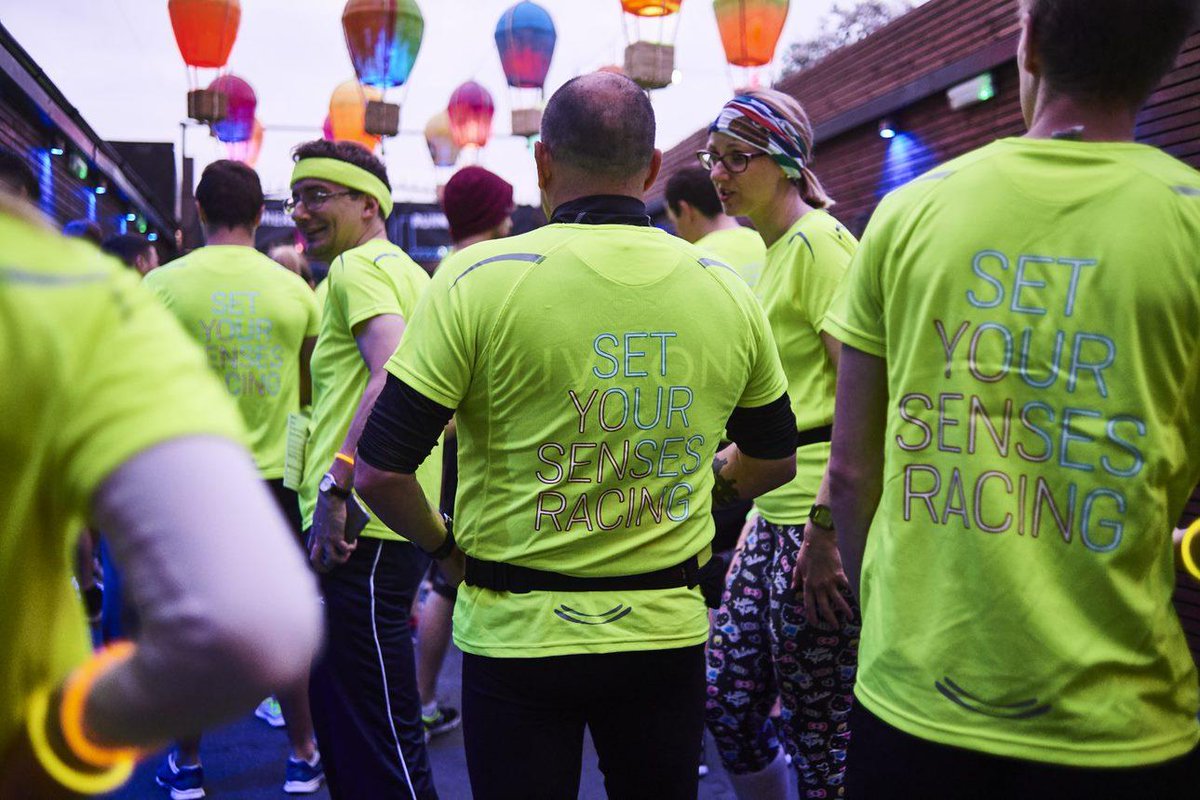 CrohnsColitisFR's tweet photo. Will you be there crossing the start line with us next week?! This is THE LAST WEEK to register for Run The Night! Secure your place for this unique evening 10K here -  https://t.co/thwn5GUmJz… 💛🌆 #ItTakesGuts #RunTheNight2019 https://t.co/IFl50U9Kop