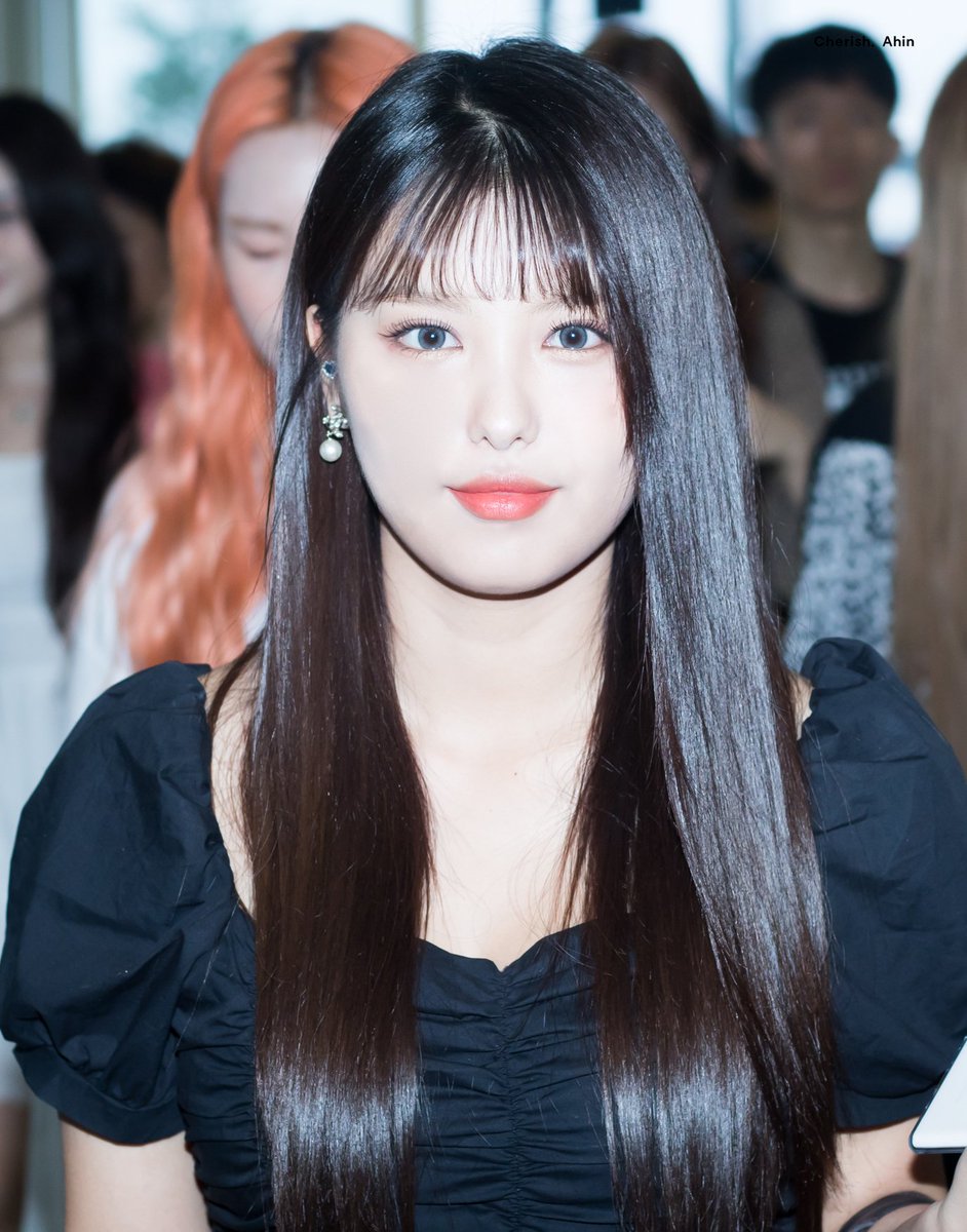 ショータ 髪長いのも美人でいいけど前みたいな短い髪もまた見てみたい Momoland アイン