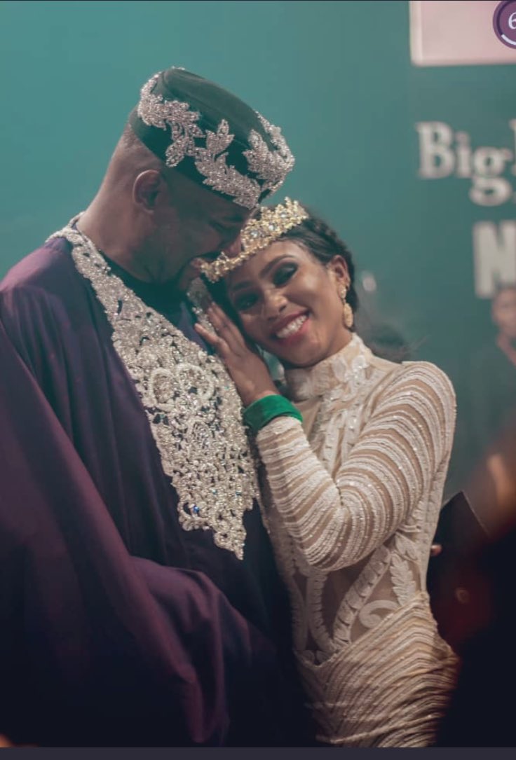 MaryKalu40's tweet image. #BBNaija you can't tell me nada! Ebuka is d godfather of merike ship. He is a shipper! 😍 😍 #mercyforthemoney #QueenOfHighlights