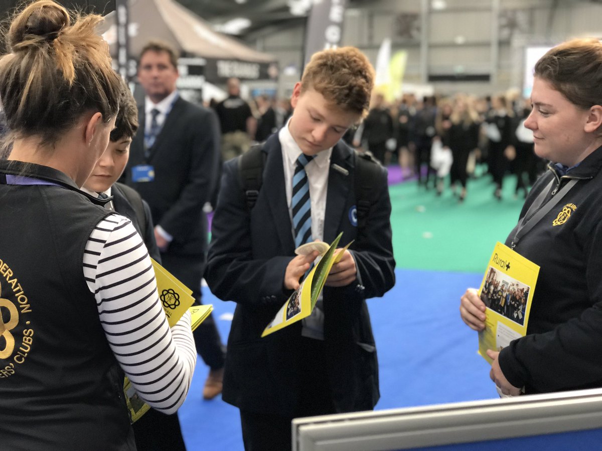 CareersHubCIoS's tweet photo. Fancy a career in agriculture? The @CornwallYFC are here to answer your questions #CornwallSS19 #GetSkilled #CornwallSkillsShow https://t.co/aLRWxDdDjm