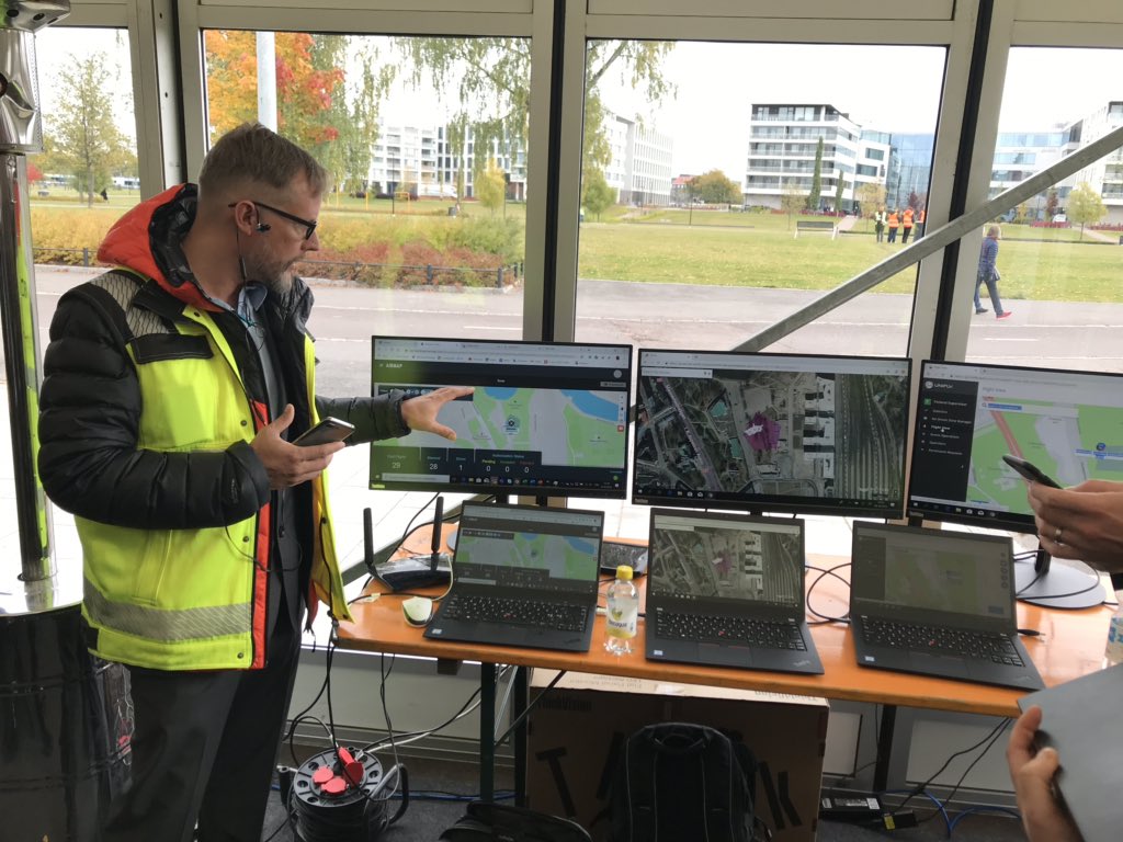 BoschenAndreas's tweet image. Drones demonstration at #DigitalTransport days