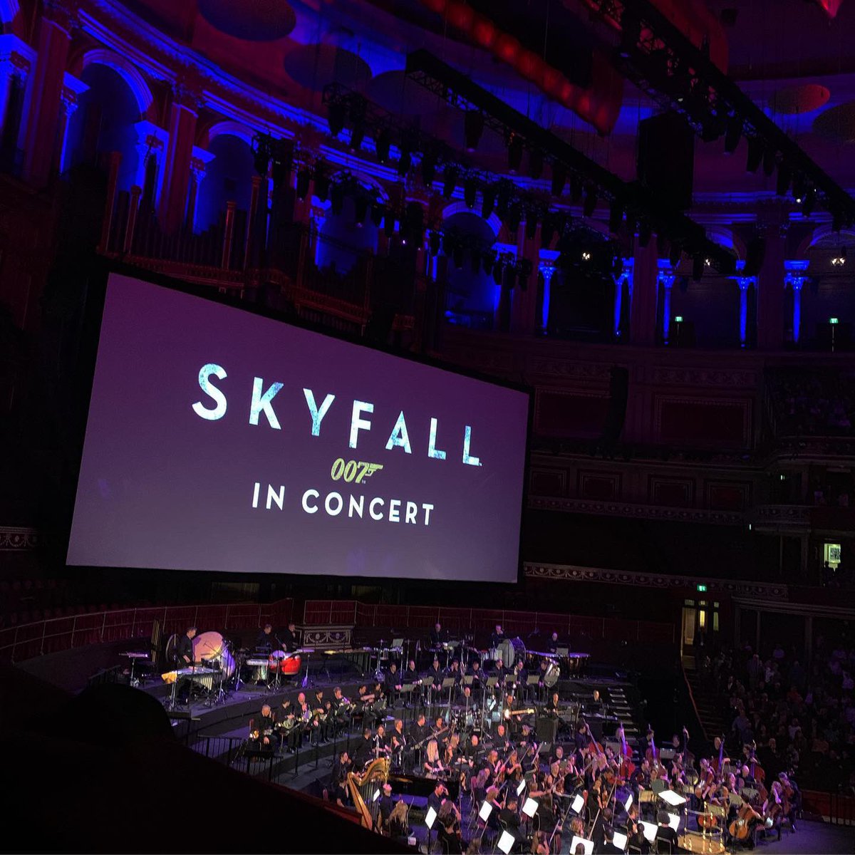 kasgraphics's tweet image. #skyfall#royalalberthall