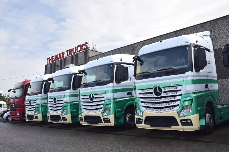 Themartrucks's tweet photo. 🚚New arrivals of used #tractorunits #tracteurs #SZM #trekkers #tractoras, check them on: https://t.co/IOFCzylS9Y https://t.co/qMfMlOcjvq
