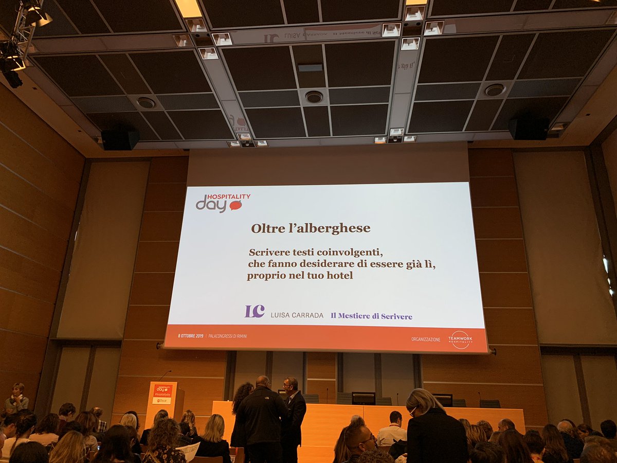 davidebertozzi's tweet photo. Ora spazio alla maestra 🙌 #hospitalityday https://t.co/GJl82qwczG