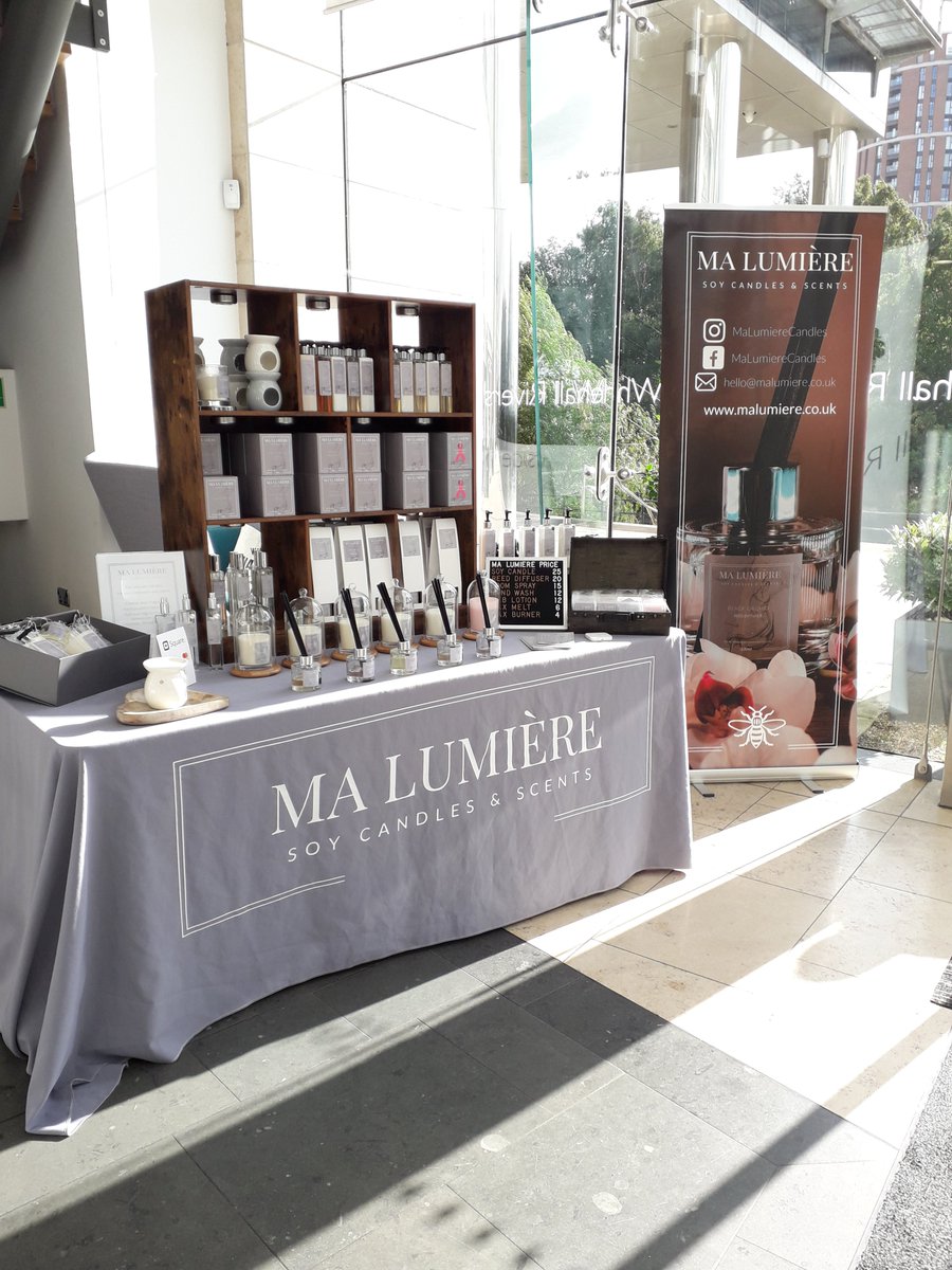 We have Ma Lumiere with us today making our reception area smell oh so beautiful! #popupshop #leedshour #candles #giftshop