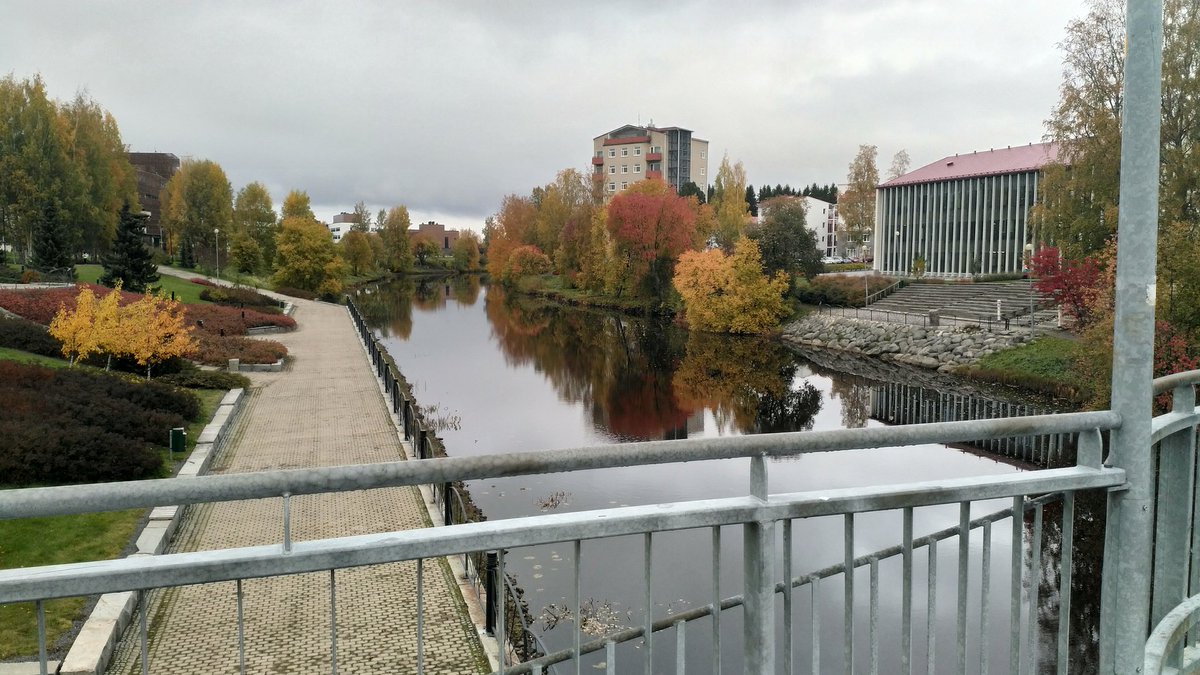 Kronlof's tweet photo. I can't help but like #SeinĂ€joki. Such nice people. Meeting was great, #Fysios people helped with my back ache free of charge and now #Kabacka provides battery pack as free side dishđ
âșïžđ
#visitseinÀjoki @OurFinland https://t.co/e2fefxhHsA