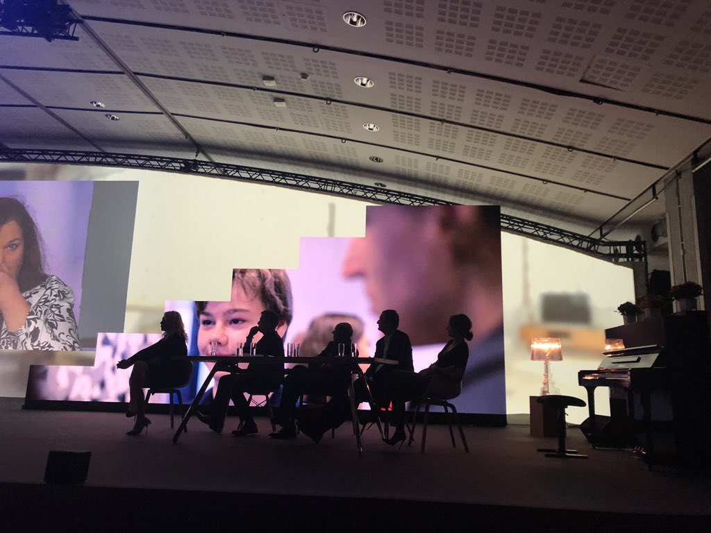 « Aller plus loin et porter nos élèves c’est notre ambition et un projet comme #PTech est un projet fédérateur » déclare Katia Mata <a href="/LycLaTournelle/">Lycée La Tournelle</a> <a href="/IBM_France/">IBM France</a> #ThinkParis2019