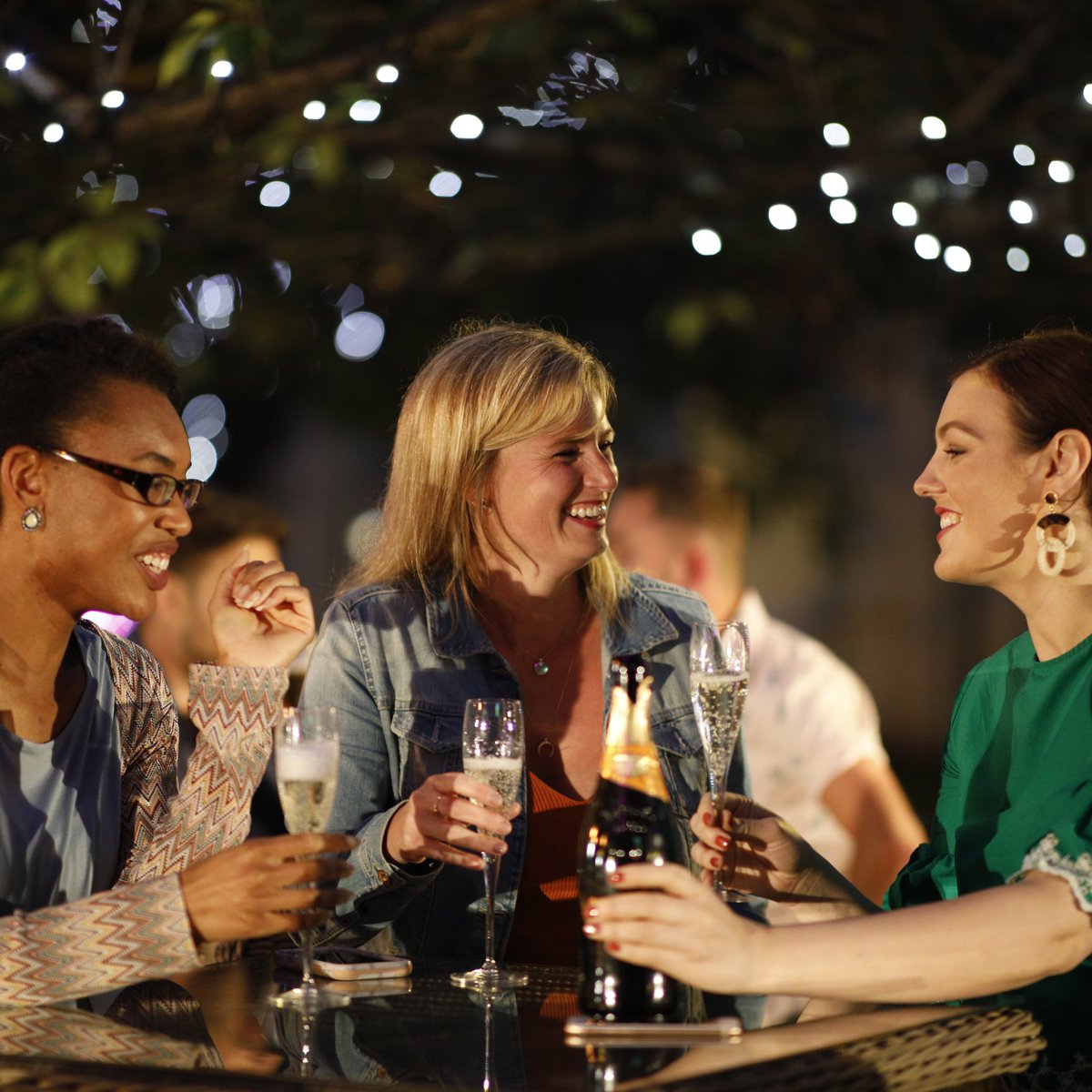 Have you got plans for this weekend?

El Paso is the perfect place to gather with your amigos for tapas and margaritas! 
-
#elpaso #latinamerican #mexican #streetfood #bar #margarita #grill #newcastle #jesmond