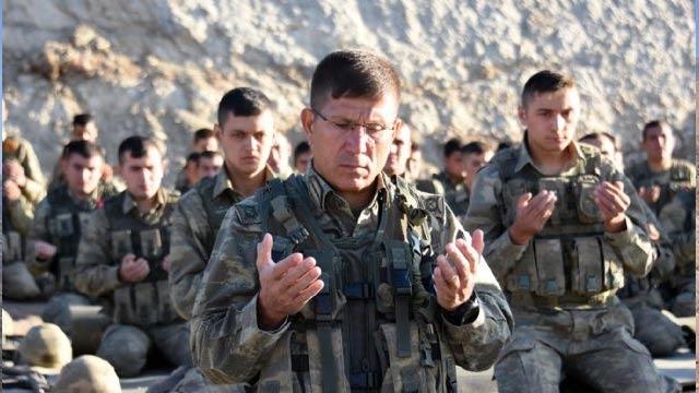 Suriye'nin Doğusunda güvenli bölge oluşturmak ve bölgeyi terör unsurlarından arındırmak üzere yola çıkan Mehmetçiğimize üstün muvaffakiyetler dileriz. Allah (c. c) yar ve yardımcıları olsun.
#BarisPinariHarekati