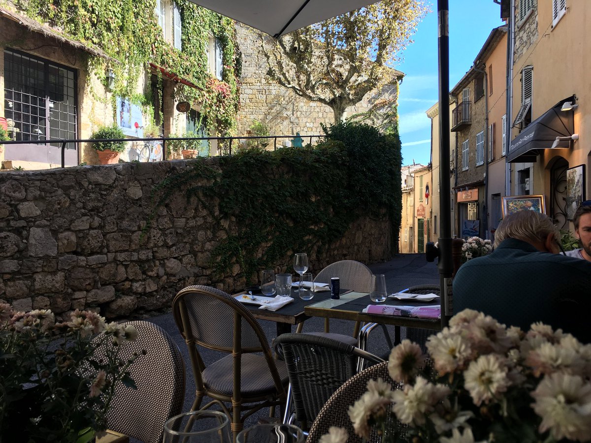 Beautiful location for lunch #feelingblessed