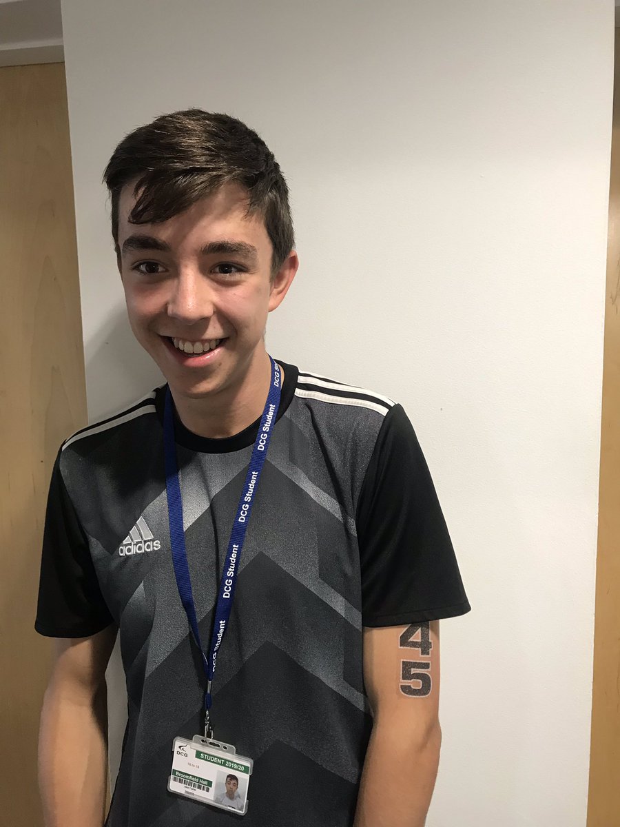 DerbyColSport's tweet photo. Jake Fisher of #DC_Tolfrey won the Warwickshire Triathlon at the weekend! Completing the 400m Swim, 20km Cycle and 10k Run in a fantastic 54.10 mins! #champion #welldoneJake #machine #DC_SportScience https://t.co/eanoB9uT34