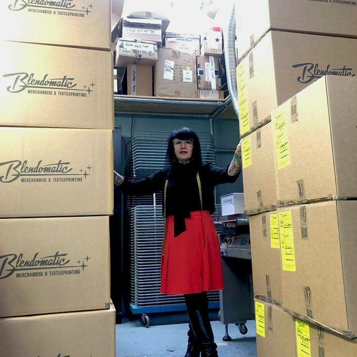 At the Blendomatic Printshop.⠀
Blendomatic boxes stacked as high as skyscrapers.
.⠀
.⠀
.⠀
#boxes #stackedboxes #blendomatic #prinshop #warehouse #eindhoven #eindhovencity #slikscreen #textileprinting #zeefdruk #privatelabel #wearestanleystella ift.tt/2Mtjaz0