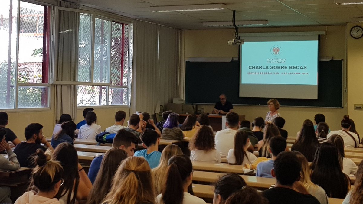 defcUGR's tweet photo. 🙌 ¡Éxito de la Charla Informativa sobre Becas para Estudiantes de @CanalUGR!

👉 Si no has podido venir, te dejamos un dossier en: https://t.co/0uOUDkjfIO https://t.co/vbT731lkkx