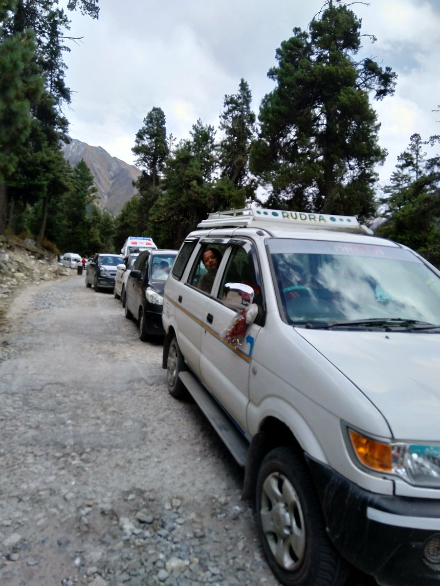 What happens when the CM decides to visit Chitkul? A hurried laying of the road without a care abt d commuters inconvenienced? #cmhimachal #indiatourism #tourismminister #himachal #incredibleindia #simla #instahimachal #indiatravels @TravelSeeWrite @toddhata @bemusedbackpack