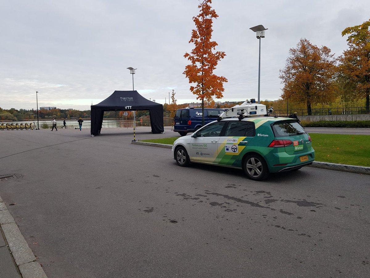 EPilliSihvola's tweet image. Remote driving to complement automation when systems can&apos;t compute - try out Elvira electric automated vehicle at #DigitalTransport today @VTTFinland @matti_kutila #automateddriving @lvmfi @TraficomFinland