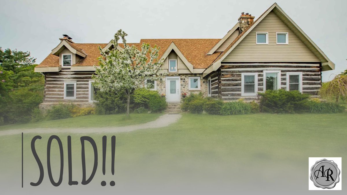 Sold85's tweet image. SOLD!! This one took a little longer than I expected but it is finally SOLD! Congrats to both the Buyer and Sellers, this home sure is stunning! #infrontenac #ygk #realestate #sold