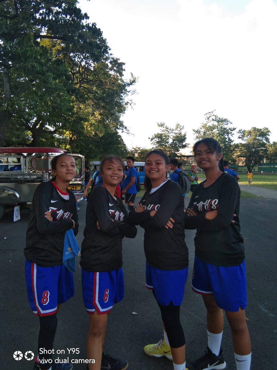 _luixaaa's tweet photo. CHAMPION!!😍🏀3x3 basketball girls and boy nice game guyssss!!💖
#roadtodivision💪
#TNHSnumber.1☝️❣️
#AJSthebest💖 https://t.co/ssqQFx3Bzi