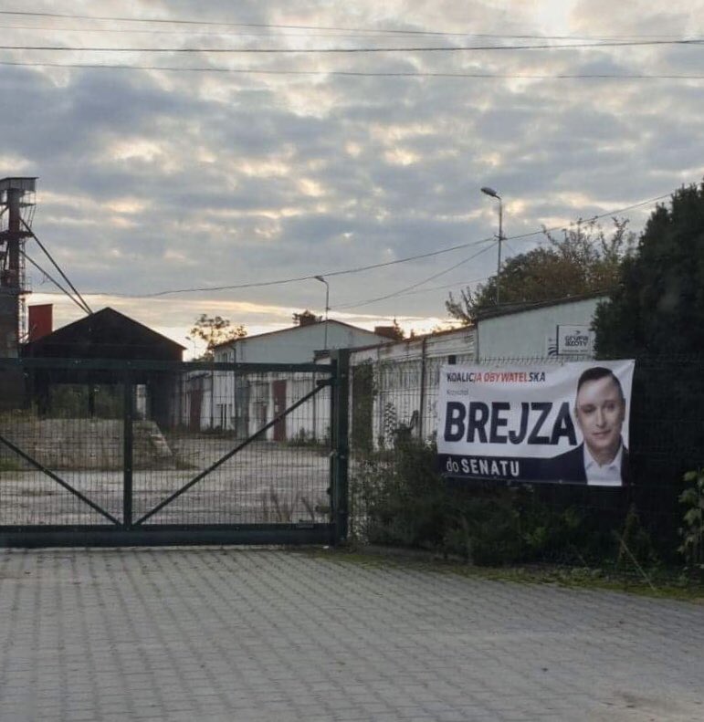 krzysztofbrejza's tweet photo. Dziś #BrejzaTeamSENAT i #ŁośkoTeamSEJM w Żninie. #AktywnaKampania #SilniRazem #TwojSztab https://t.co/RfnaJPJVKy