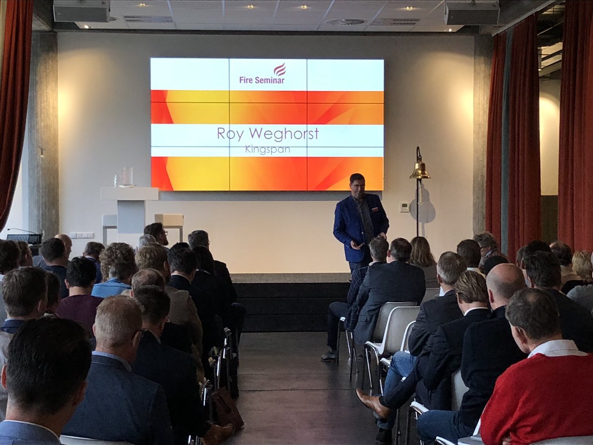 FireSeminar's tweet photo. @RoyWeghorst en Brandweer Amsterdam Amstelland over de scenario’s bij dakbranden. Hoe gaat de #brandweer te werk? En waar lopen ze tegenaan? #fire #praktijk #zonnepanelen #isolatie https://t.co/GgyorgeKqY