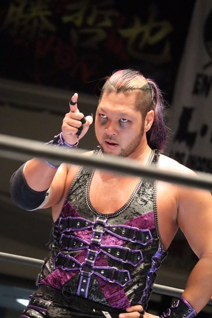 izumichan053's tweet photo. 10・7後楽園
新日本プロレス
それでは皆さん最後のマイクを闇王と共に😆😆😆
#njpw #EVIL #闇王 #darknessworld #LOSINGOBERNABLESdeJAPON https://t.co/j7BidISRhi
