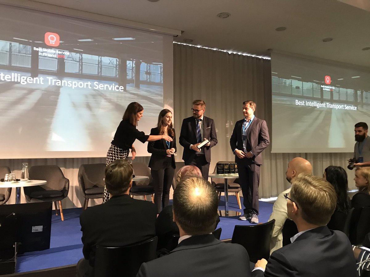 lvmfi's tweet image. Älykkään liikenteen ja kuljetuksen palveluiden sarjan voitti @TraficomFinland #Mobiiliajokortti, joka on kätevä digitaalinen lisäpalvelu perinteiselle ajokortille. Onneksi olkoon kaikille voittajille! #DigitalTransport