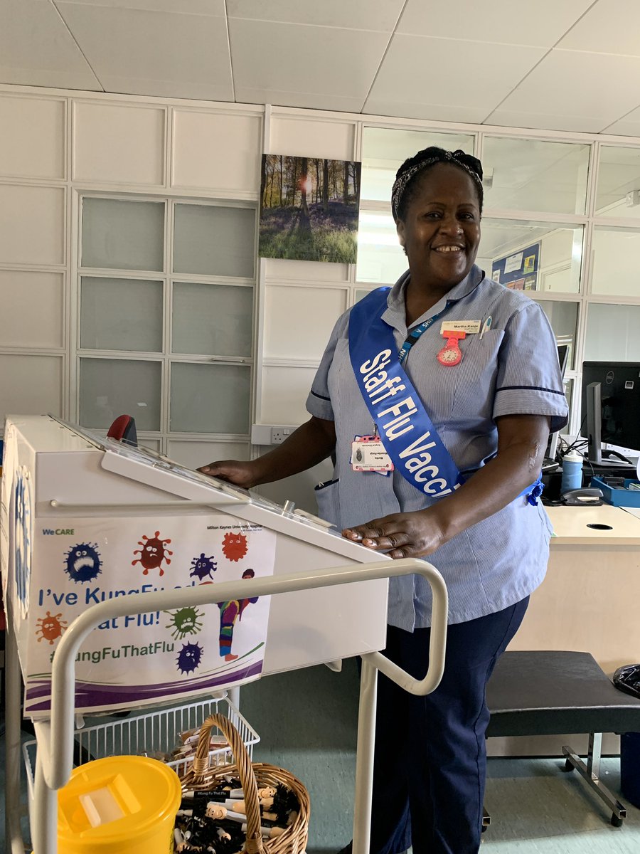 staff_wellbeing's tweet photo. Our flu nurse Martha is just about to start the afternoon walkabout. If you haven’t had your jab yet, make sure you stop her and #kungfuthatflu https://t.co/Y6Mim3H2YI