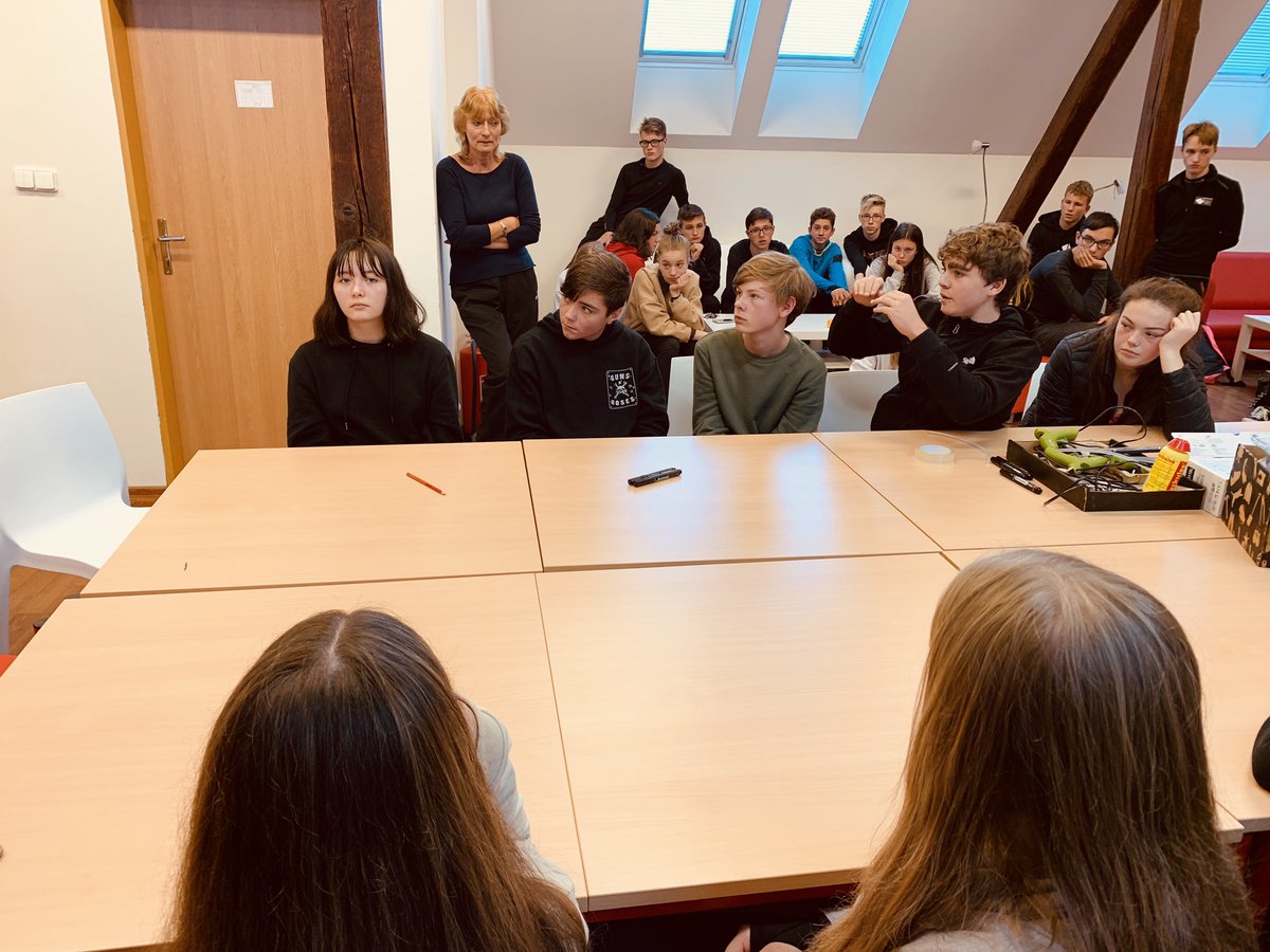 LHS_ScienceDept's tweet photo. Our students presenting their project on the Eco friendly systems within LHS. We are very lucky to have such a modern; environmentally friendly building. #SharingIdeas #Projects #EcoFriendly #CzechOutOurFabSchool https://t.co/40pjxE6Id1