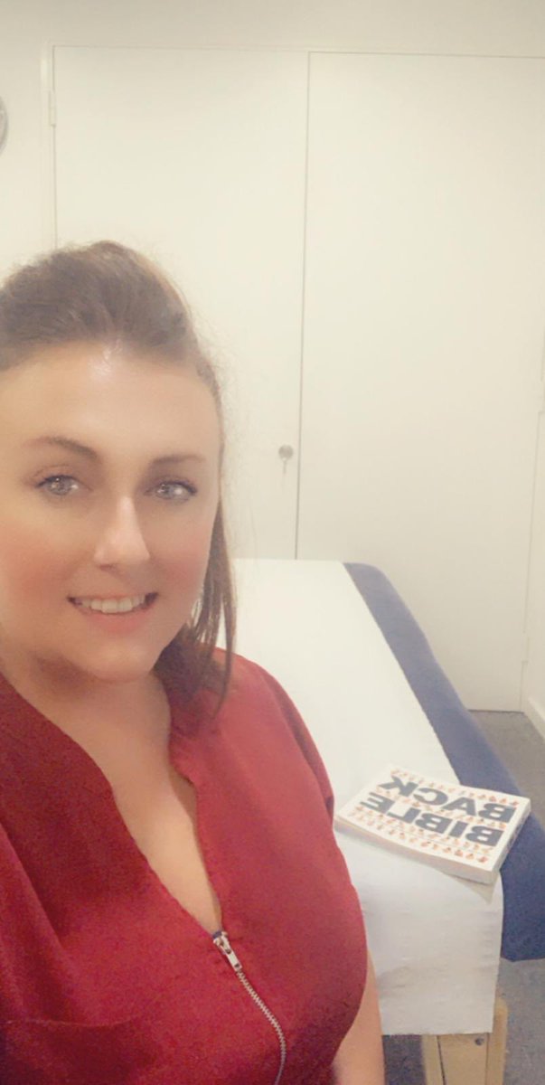 Well2work1's tweet image. Holly, our lovely #osteo at the first #mskday for the very lovely people at @15below_travel. I think she’s a happy bunny! #wellbeing