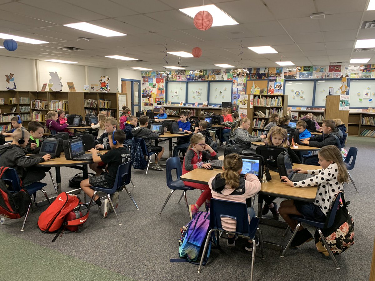 Stevens1Kari's tweet photo. I got to spend my morning with 49 of my closest third grade friends! They are taking advantage of early morning learning time. #gardenselpride https://t.co/e1IgVMPPme