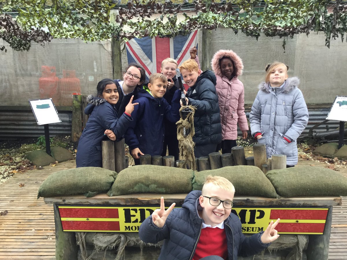 Class 13 had a wonderful day at Eden Camp yesterday. Here are some of our highlights. @RedscopeSchool @MrsWalpoleC13