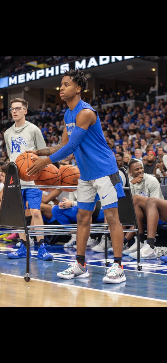 iamyoungty1's tweet photo. GOD Made All Of This Possible💙 Banner Year🔵  #FIRST48 https://t.co/d9n4nZj0B4