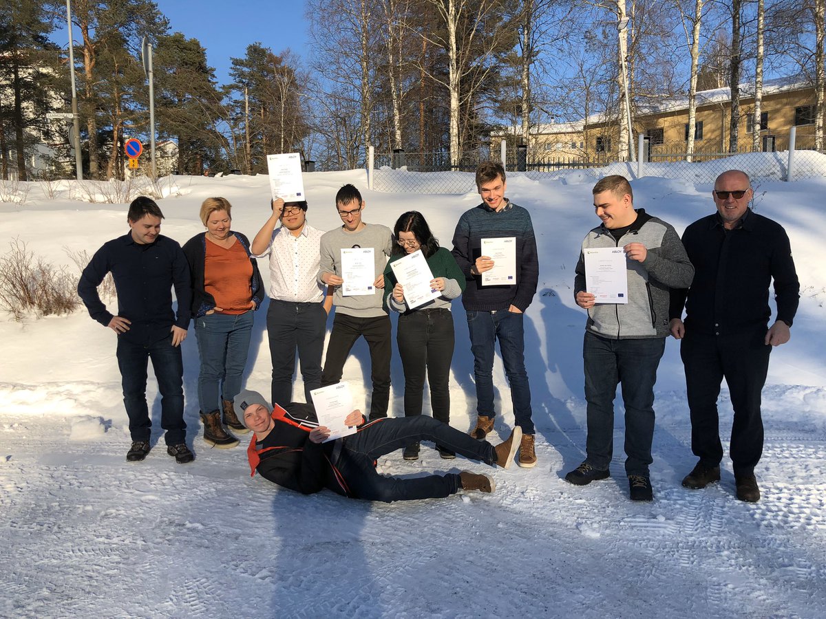 VHJoeri's tweet image. Studenten #toegepasteInformatica mét internationale ervaring in #Finland! #hgproc19 #IPproject