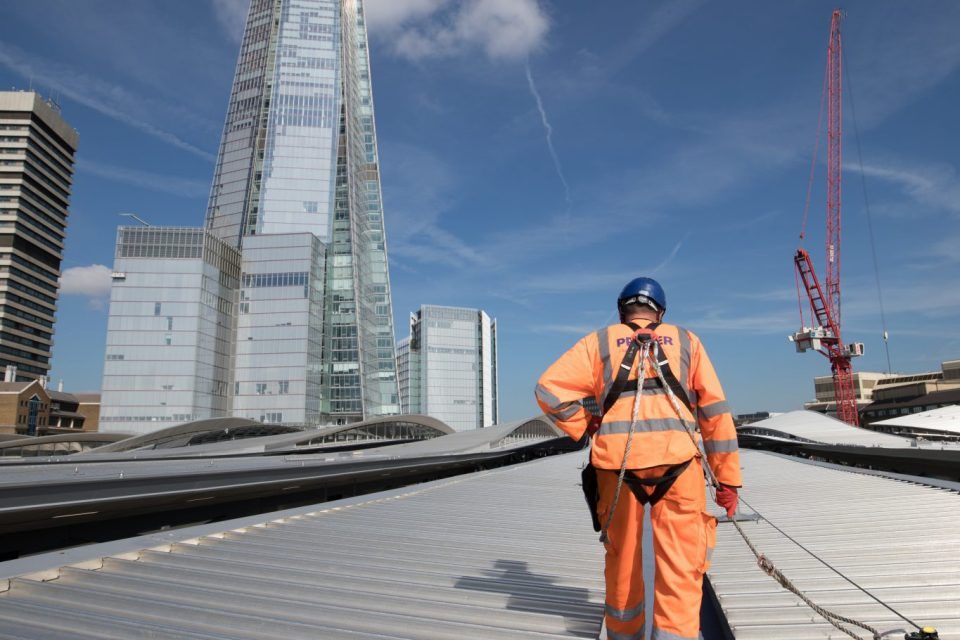 EurosafeUK's tweet photo. Weโre wishing @GrimshawArch good luck tonight as @RIBA announce the winner of this yearโs #StirlingPrize
It was a pleasure to be involved & provide #rooftop #fallprotection at #London Bridge Station
Find out more: https://t.co/Q1bb8CaCnj
#RIBA #TestAndInspection #Eurosafe https://t.co/SyAlF5Uh6R